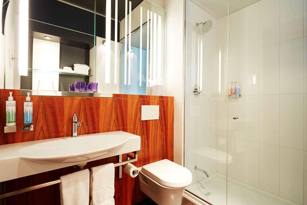 Alt Hotel Halifax Airport Enfield Room photo